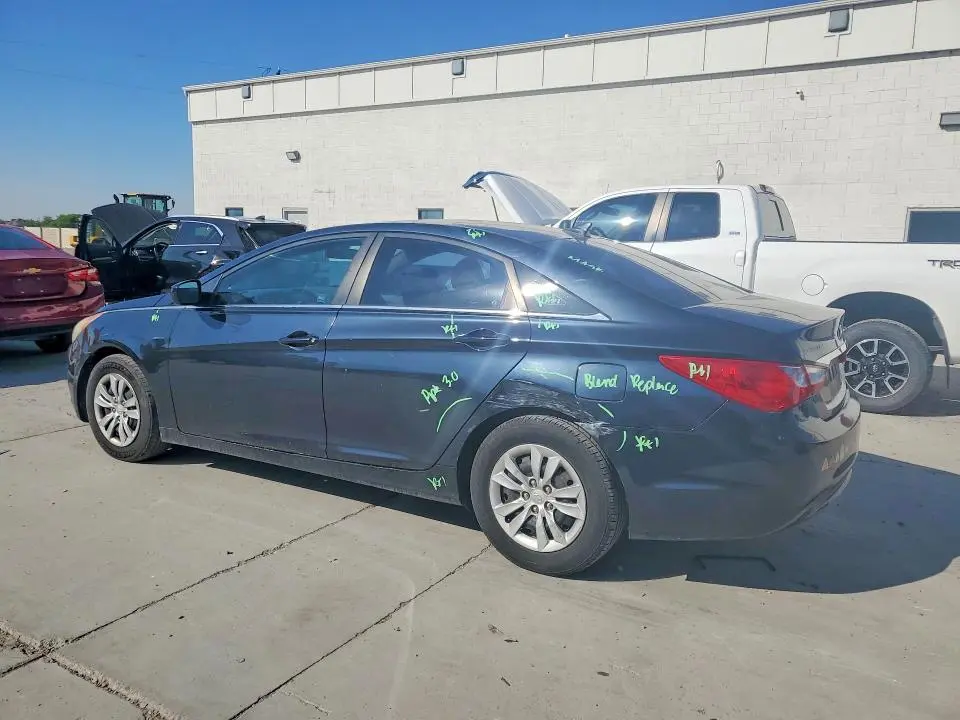 2011 HYUNDAI SONATA GLS  