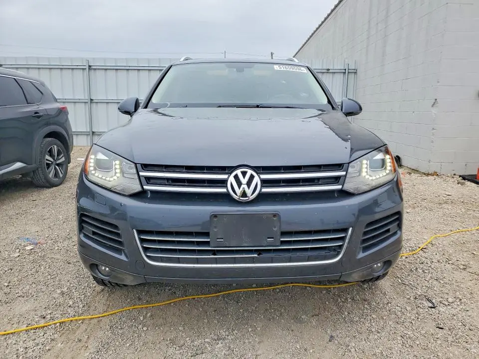 2013 VOLKSWAGEN TOUAREG V6 TDI  