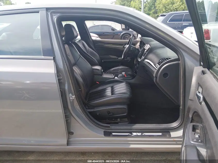 2019 CHRYSLER 300 300S