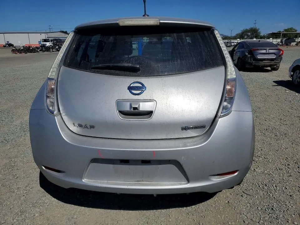 2014 NISSAN LEAF S  