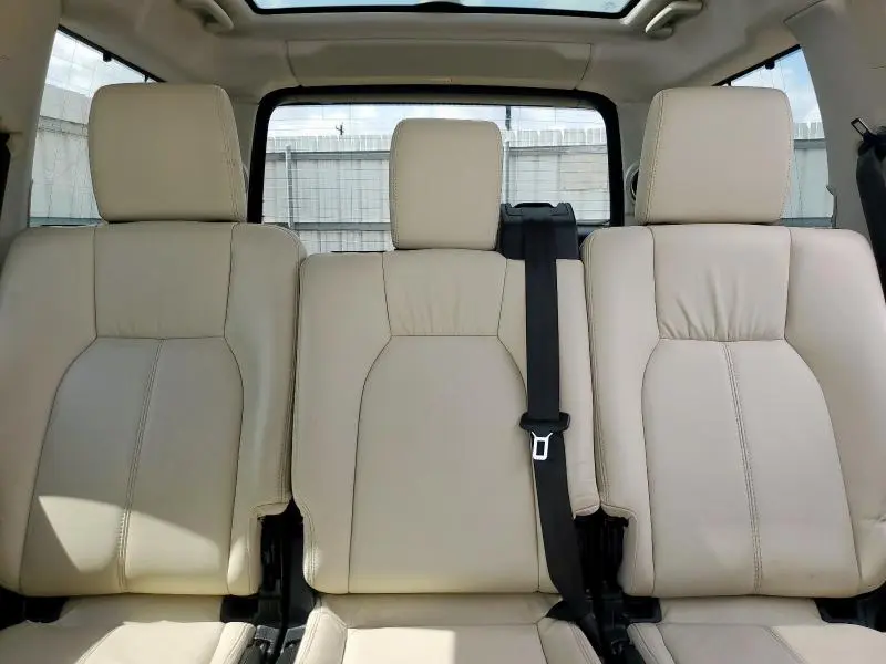 2015 LAND ROVER LR4 HSE LUXURY  