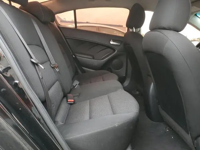 2017 KIA FORTE LX  