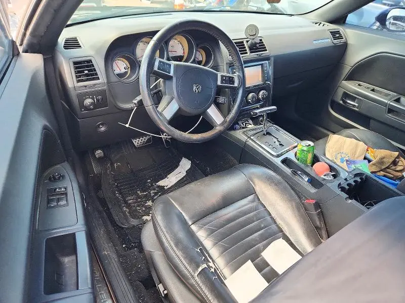 2010 DODGE CHALLENGER SE  