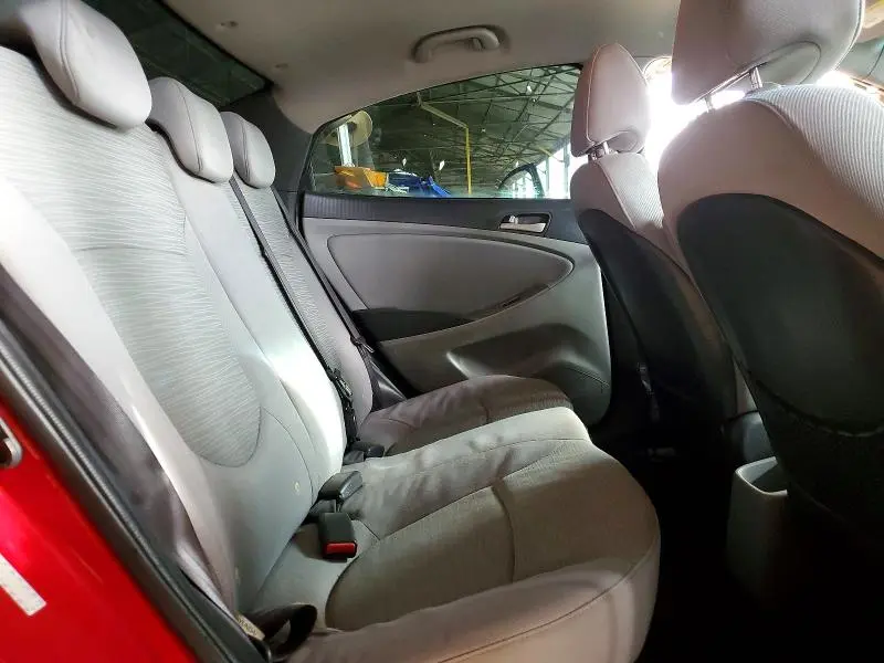 2015 HYUNDAI ACCENT GLS  