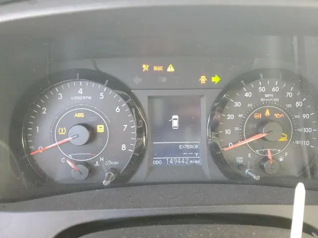 2015 TOYOTA SIENNA LE  