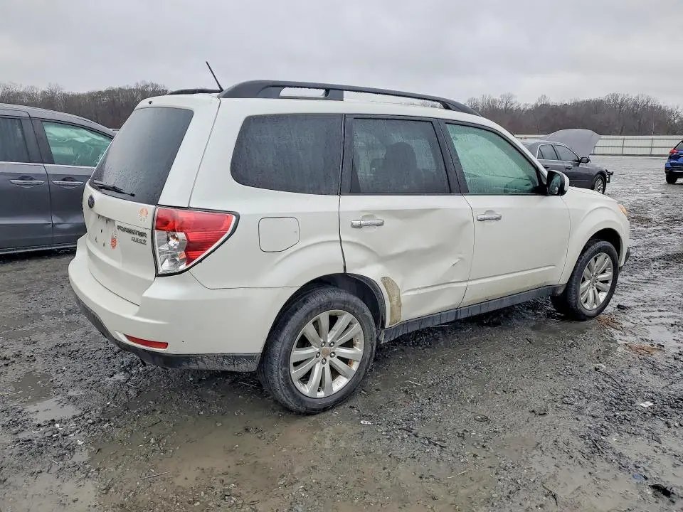 2011 SUBARU FORESTER 2.5X PREMIUM  