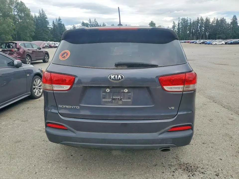 2017 KIA SORENTO LX V6  