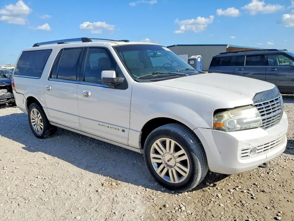 2011 LINCOLN NAVIGATOR L  
