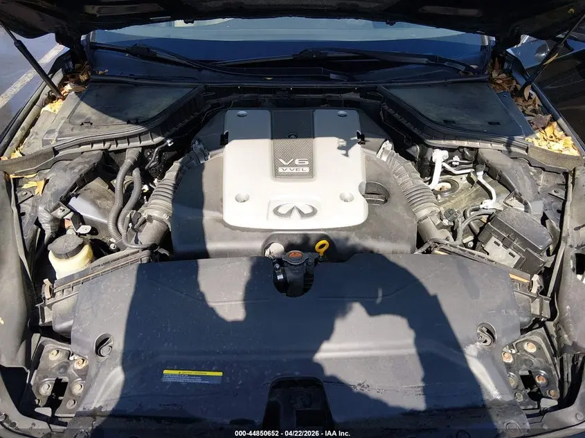 2015 INFINITI Q50  