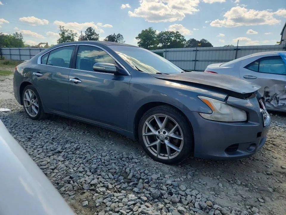 2010 NISSAN MAXIMA 3.5 S  