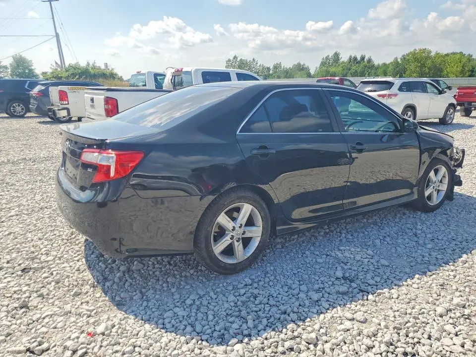 2012 TOYOTA CAMRY SE  