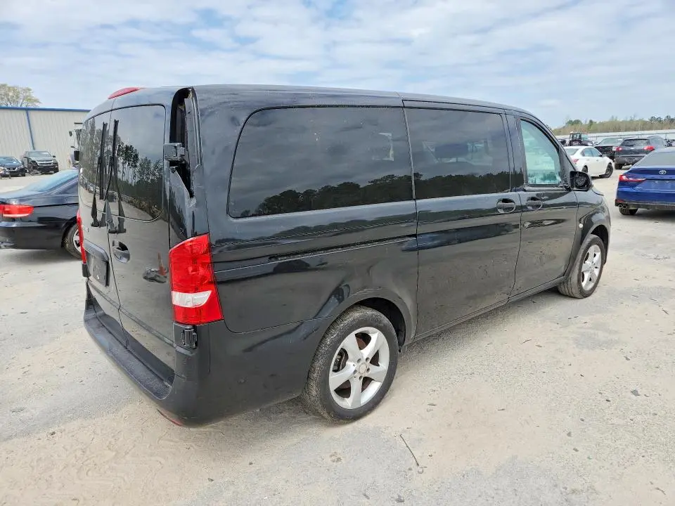 2018 MERCEDES-BENZ METRIS   
