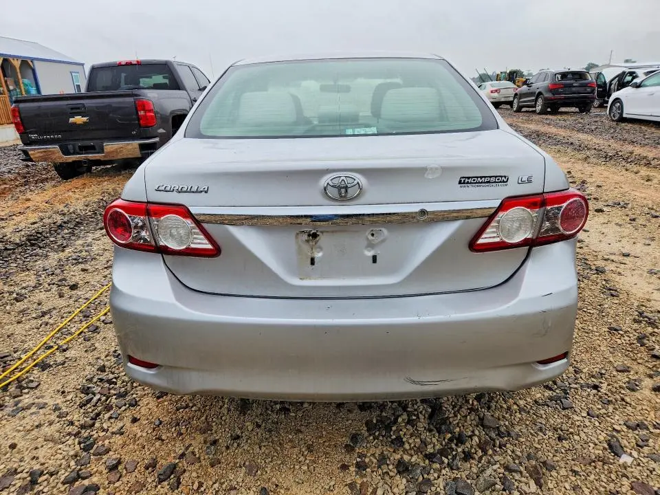 2011 TOYOTA COROLLA LE  