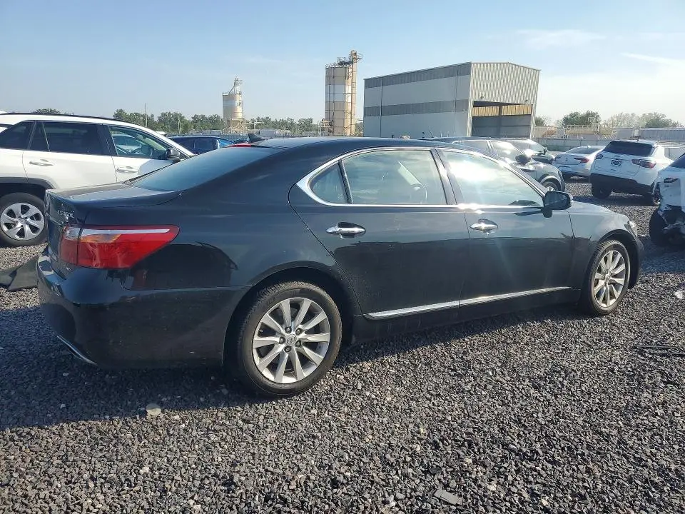 2011 LEXUS LS 460L  