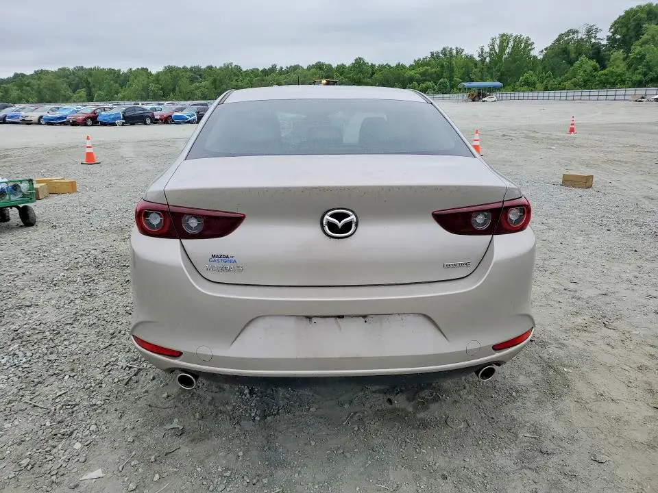 2024 MAZDA 3 PREFERRED  