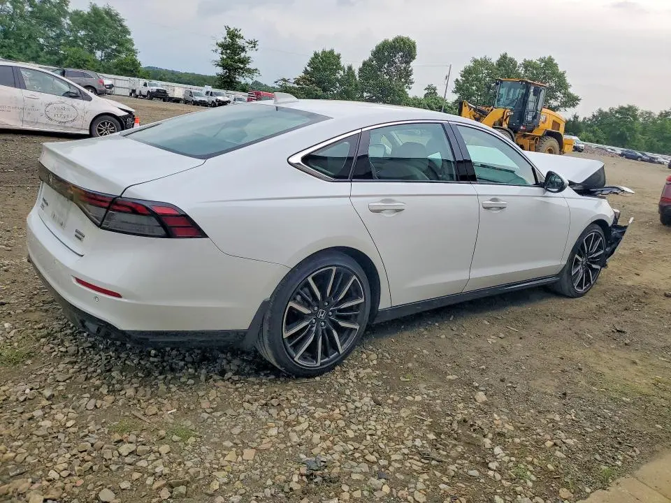 2023 HONDA ACCORD TOURING HYBRID  