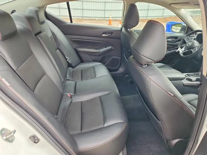 2021 NISSAN ALTIMA SR  