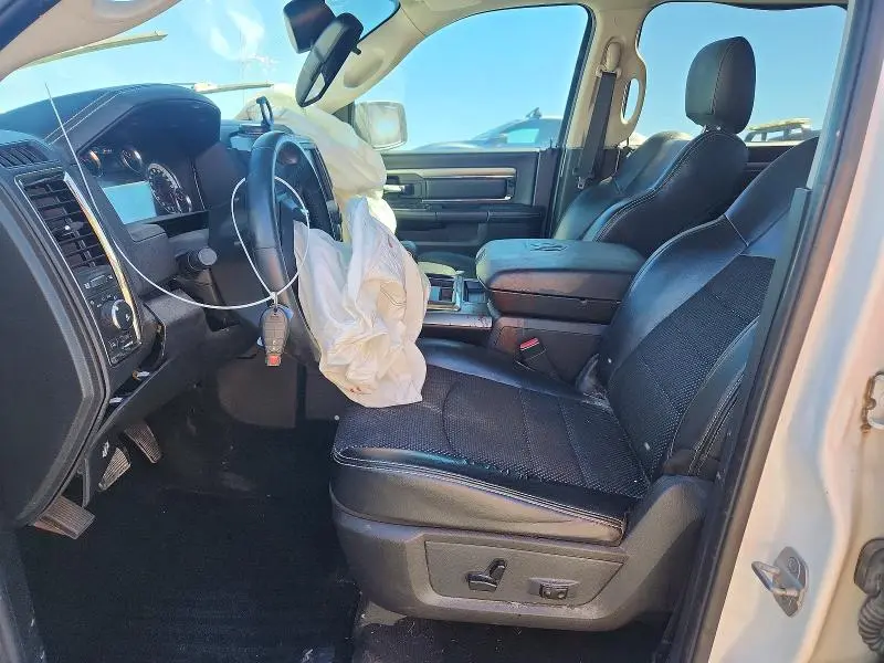 2013 RAM 1500 SPORT  