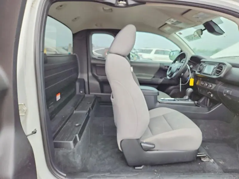 2019 TOYOTA TACOMA SR  