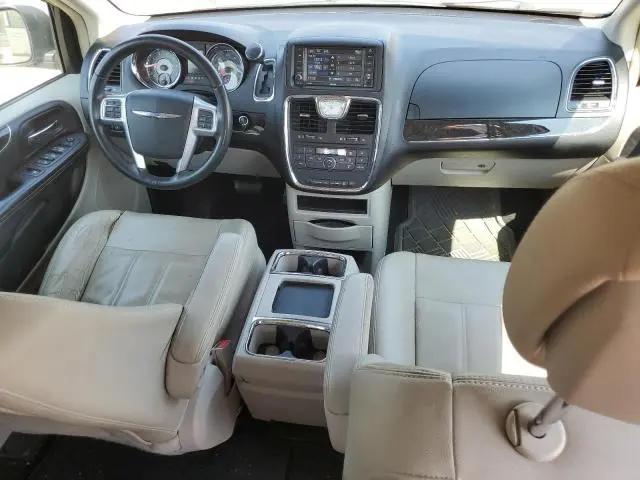 2013 CHRYSLER TOWN & COUNTRY TOURING  