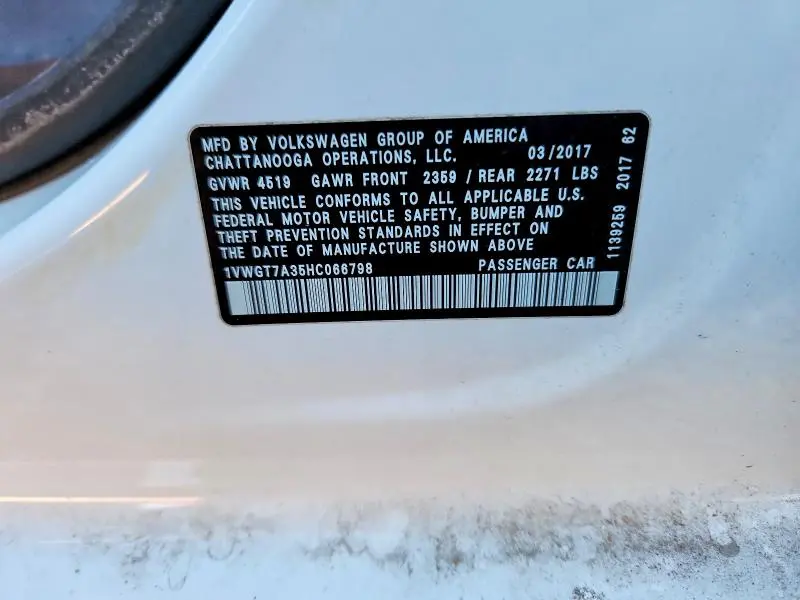 2017 VOLKSWAGEN PASSAT SE  