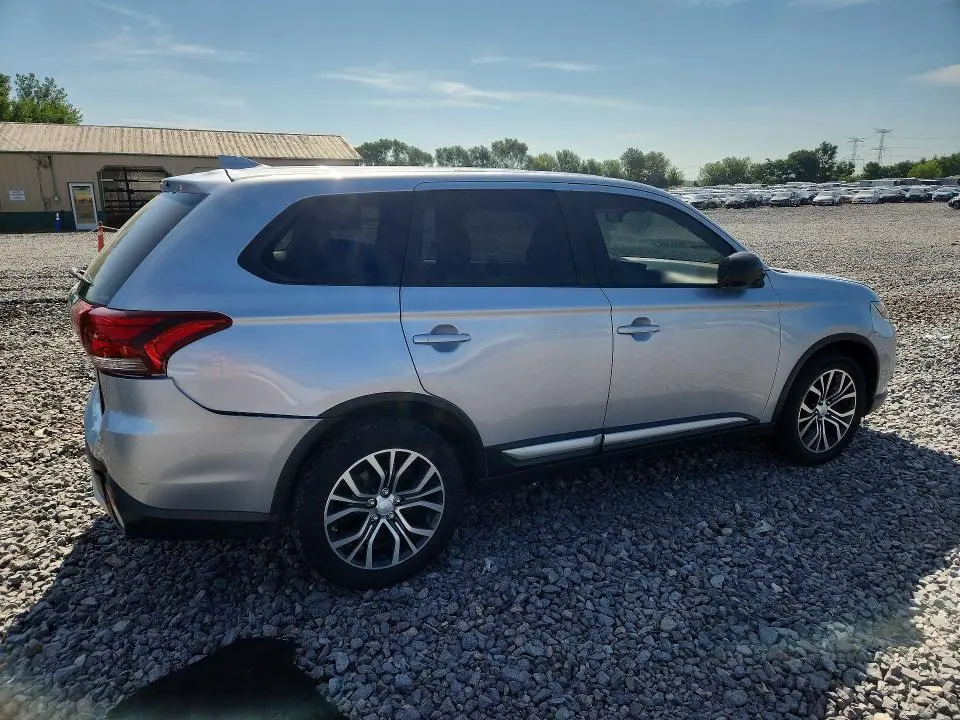 2017 MITSUBISHI OUTLANDER ES  