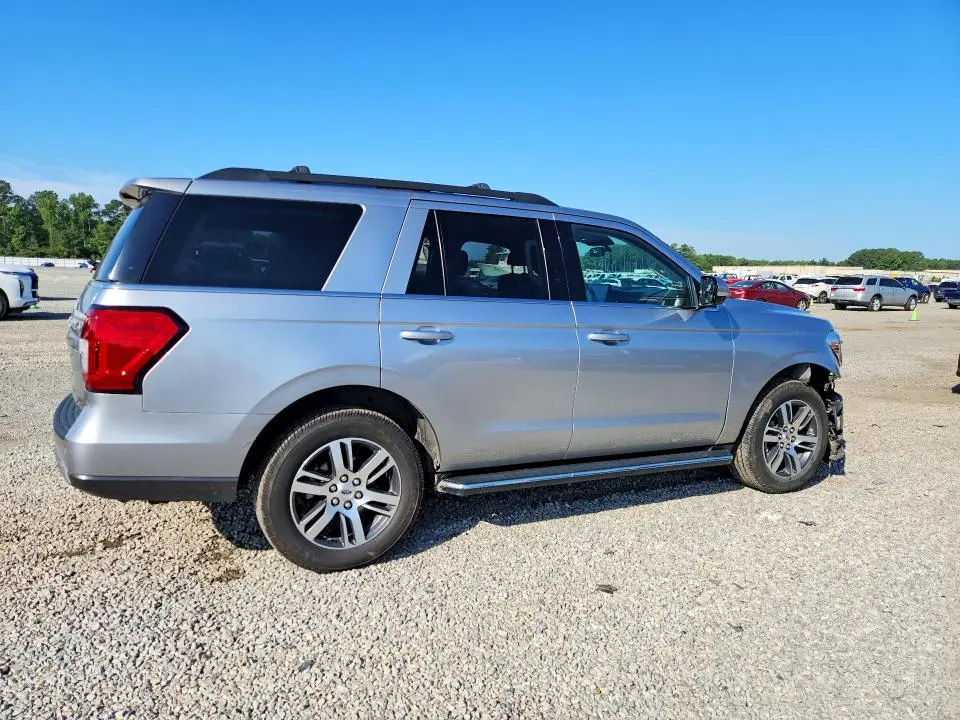 2022 FORD EXPEDITION XLT  