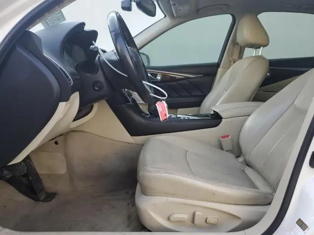 2018 INFINITI Q50 LUXE