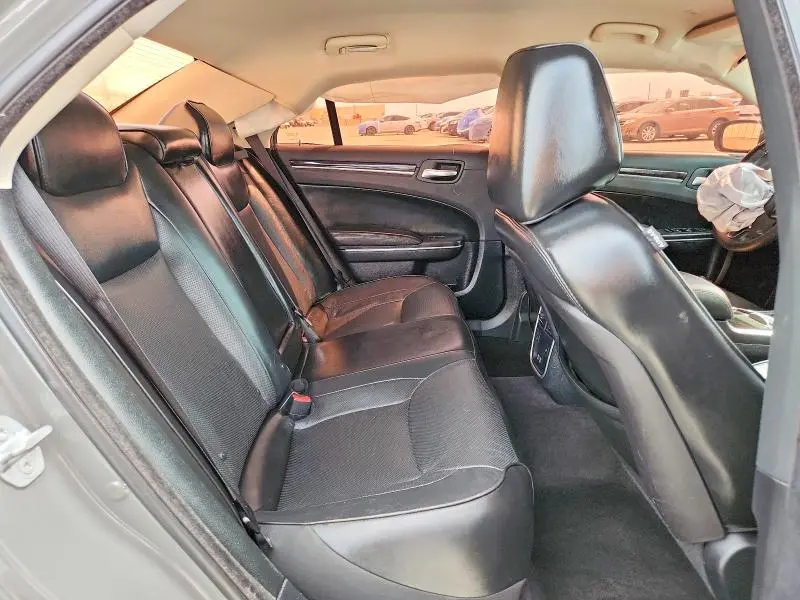 2018 CHRYSLER 300 LIMITED  