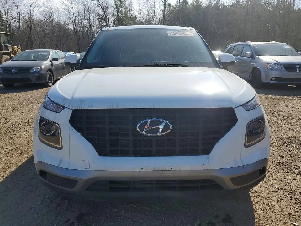2022 HYUNDAI VENUE SE  