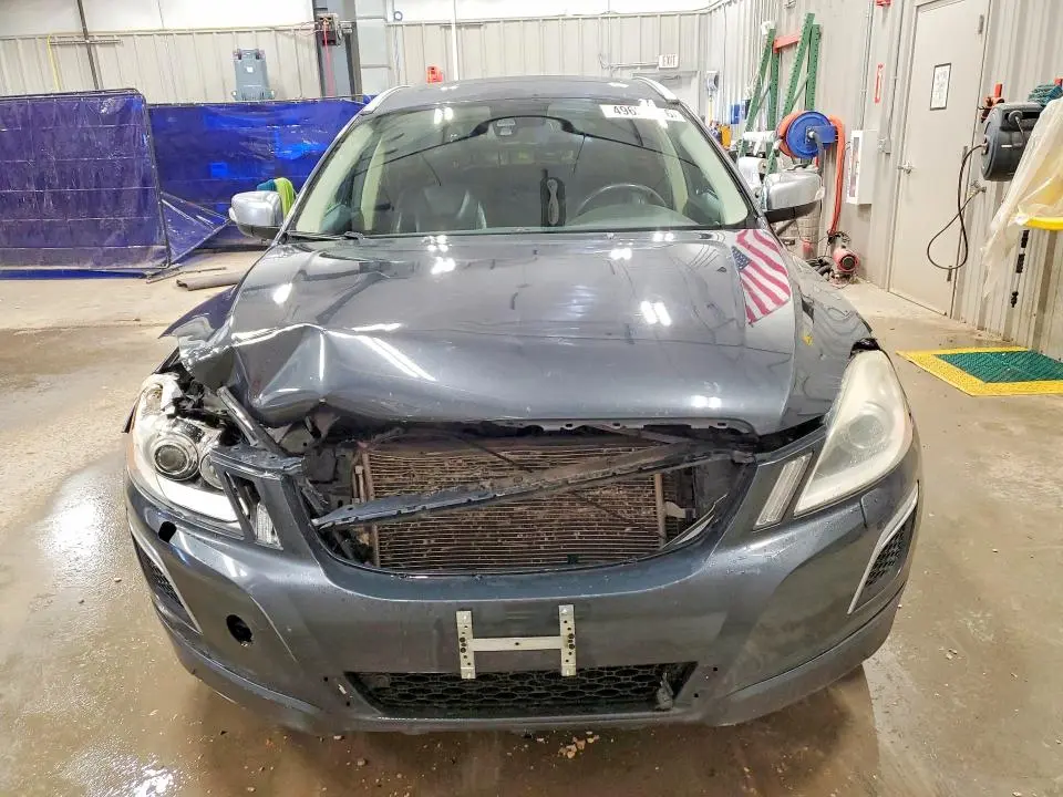 2011 VOLVO XC60 3.2  