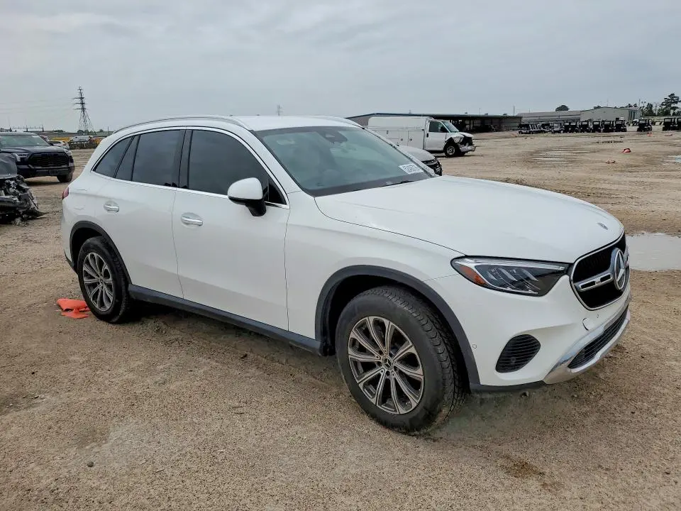 2023 MERCEDES-BENZ GLC   