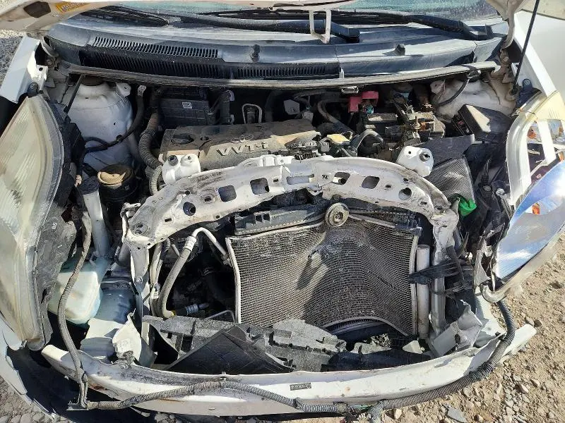 2010 TOYOTA YARIS BASE  