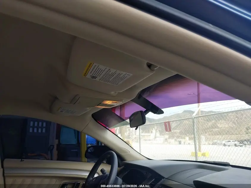 2018 FORD TAURUS SE
