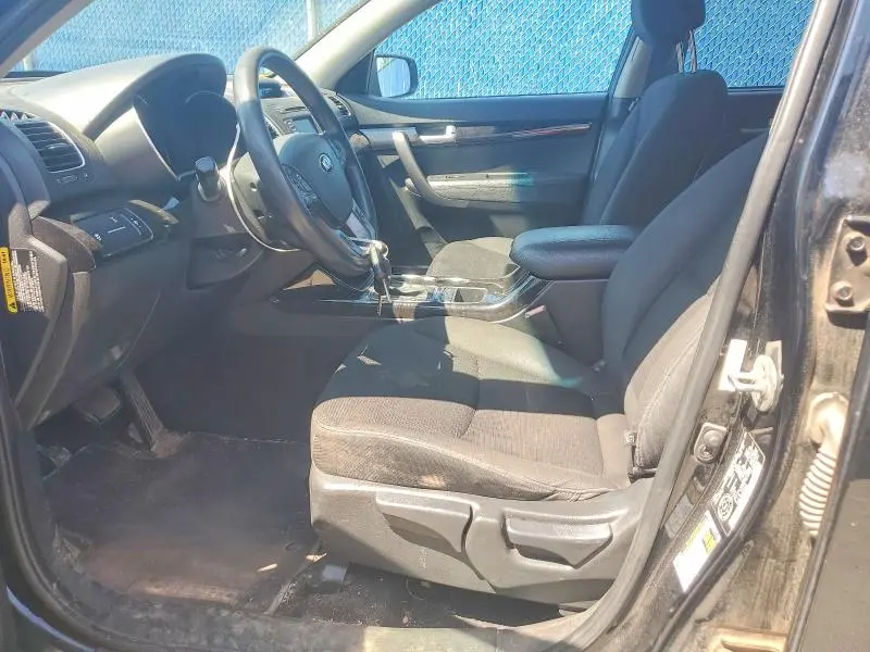 2015 KIA SORENTO LX  