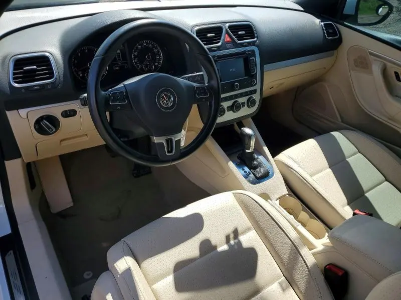 2015 VOLKSWAGEN EOS KOMFORT  