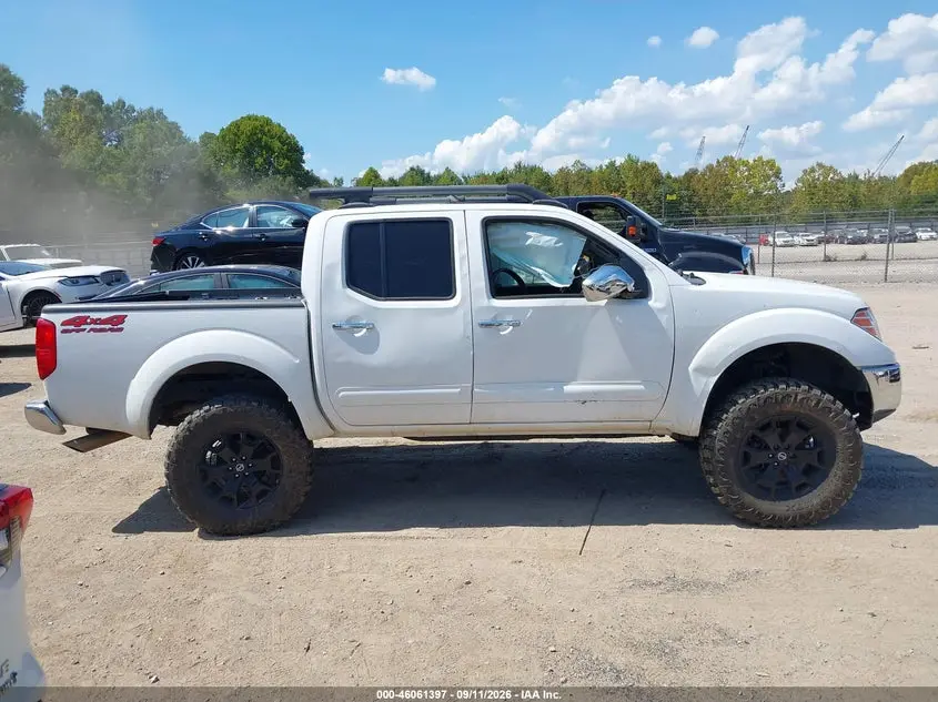 2012 NISSAN FRONTIER SL