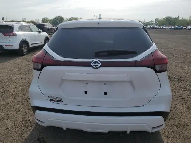 2021 NISSAN KICKS S  