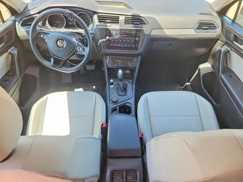 2021 VOLKSWAGEN TIGUAN SE  