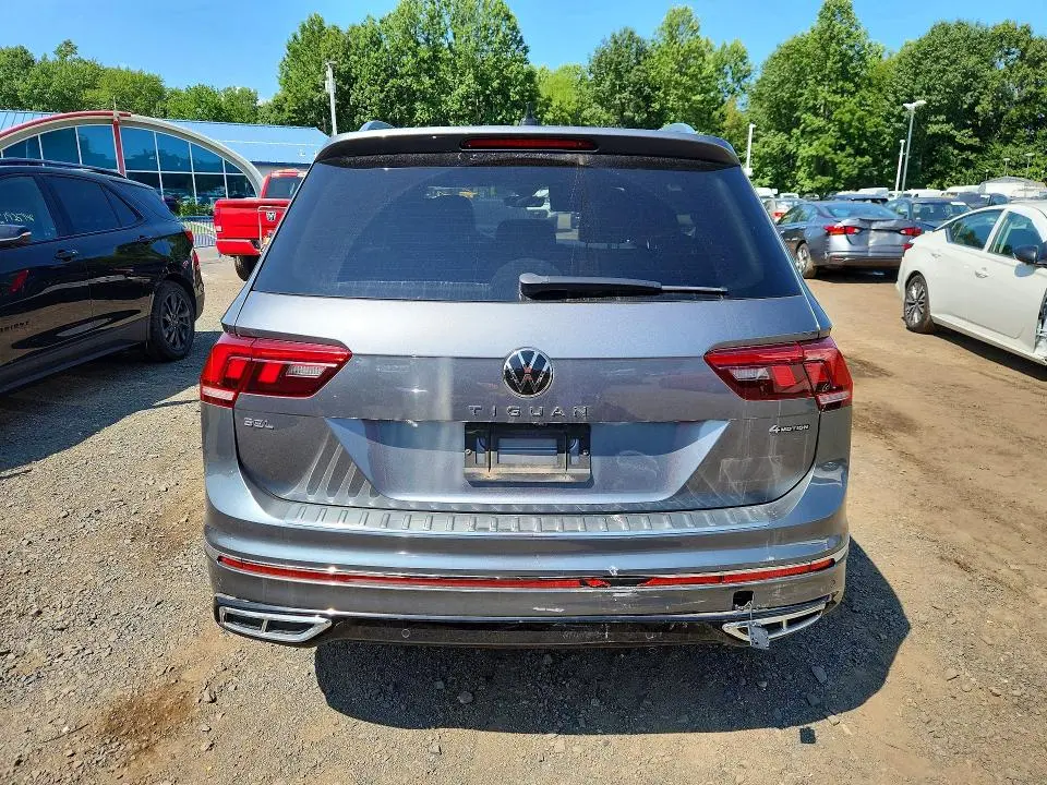 2022 VOLKSWAGEN TIGUAN SEL R-LINE  
