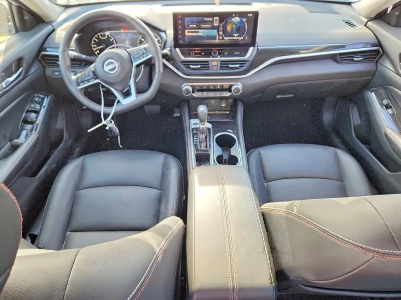 2024 NISSAN ALTIMA SR  