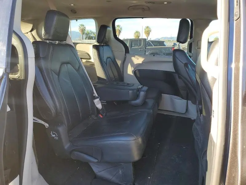 2017 CHRYSLER PACIFICA TOURING L  