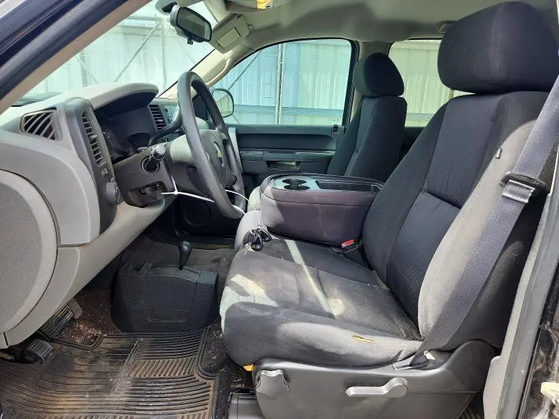 2011 CHEVROLET SILVERADO K1500 LS  