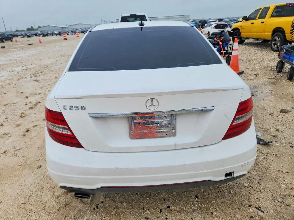2013 MERCEDES-BENZ C 250  