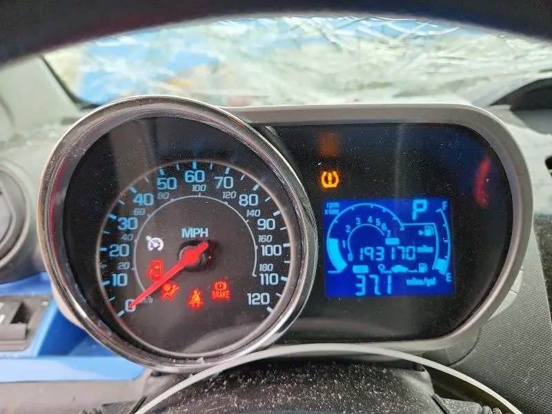 2015 CHEVROLET SPARK 1LT  