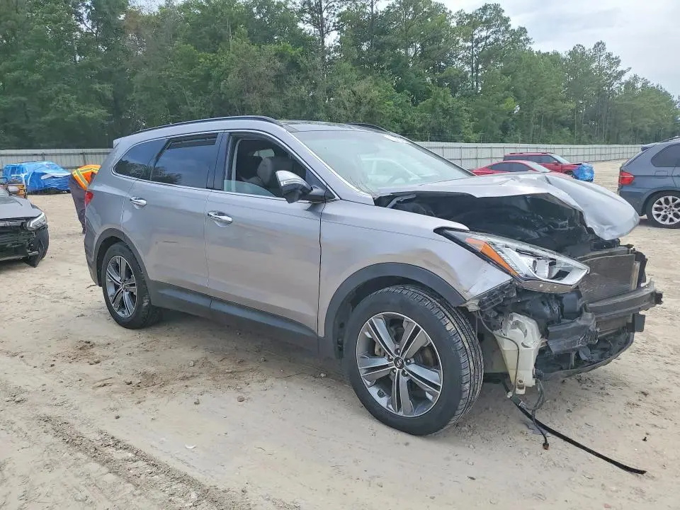 2016 HYUNDAI SANTA FE SE  