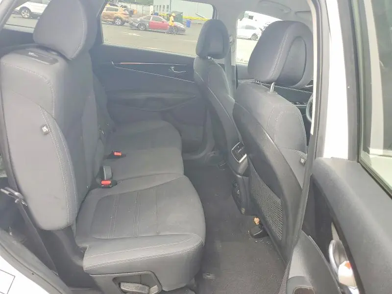 2016 KIA SORENTO LX V6  
