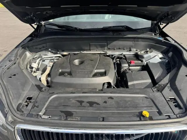 2016 VOLVO XC90 T6  