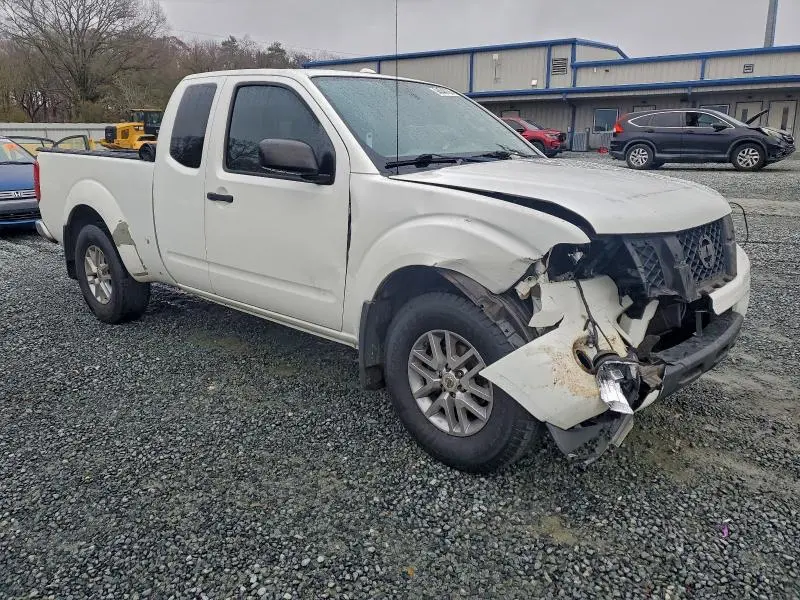 2017 NISSAN FRONTIER S  
