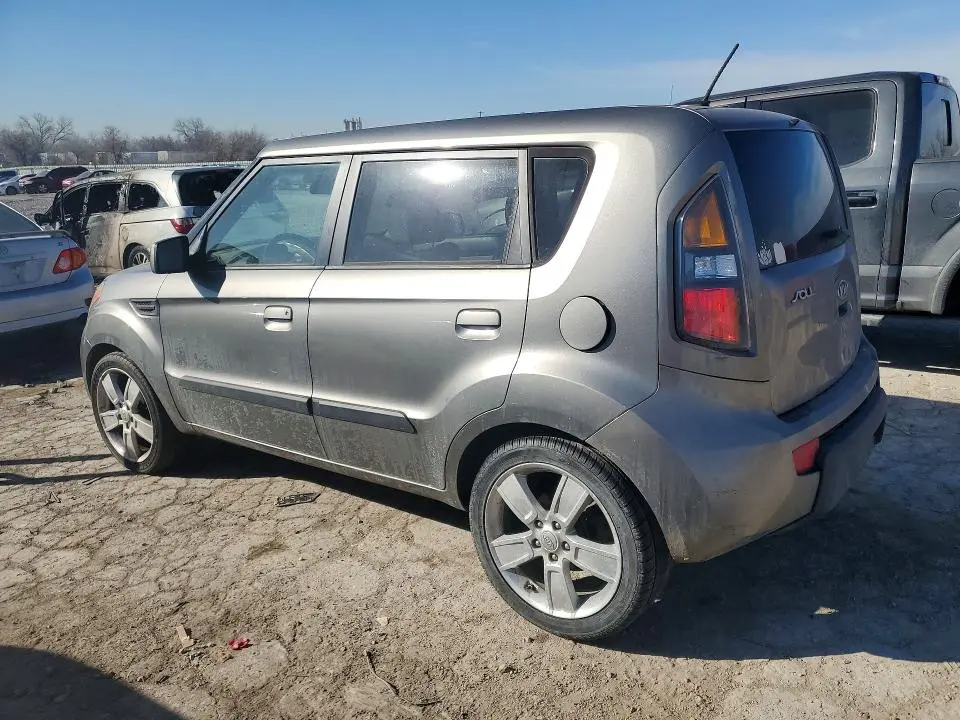 2010 KIA SOUL +  